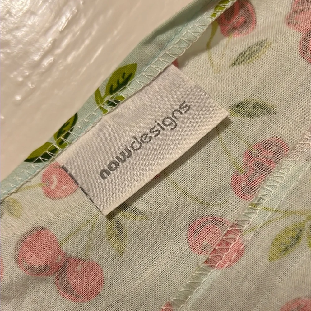 Cherry Print Apron with Red Accents - Picture 6 of 6